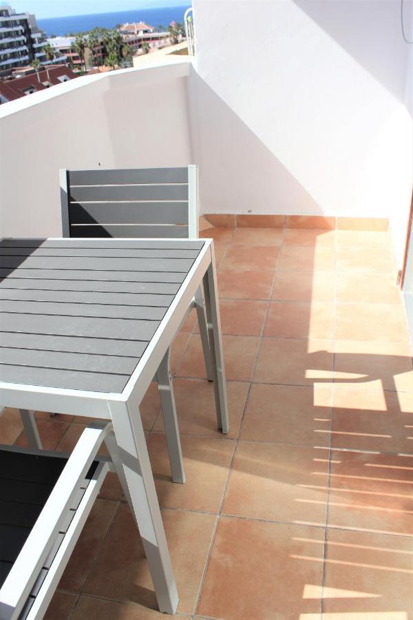 Superb Seaview Apartment In Playa De Las Americas Exterior photo
